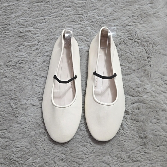 Shoes - White Mary Janes flat shoes